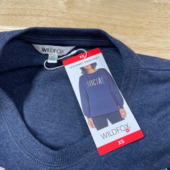 Wildfox NWT Navy Statement “Social” Sweatshirt Side Slits Drop Shoulder Size XS - Picture 6 of 11